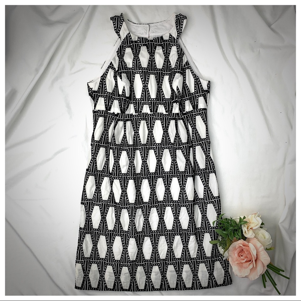 3/$15 Shoshana Black & White Sleeveless Dress - Picture 3 of 8
